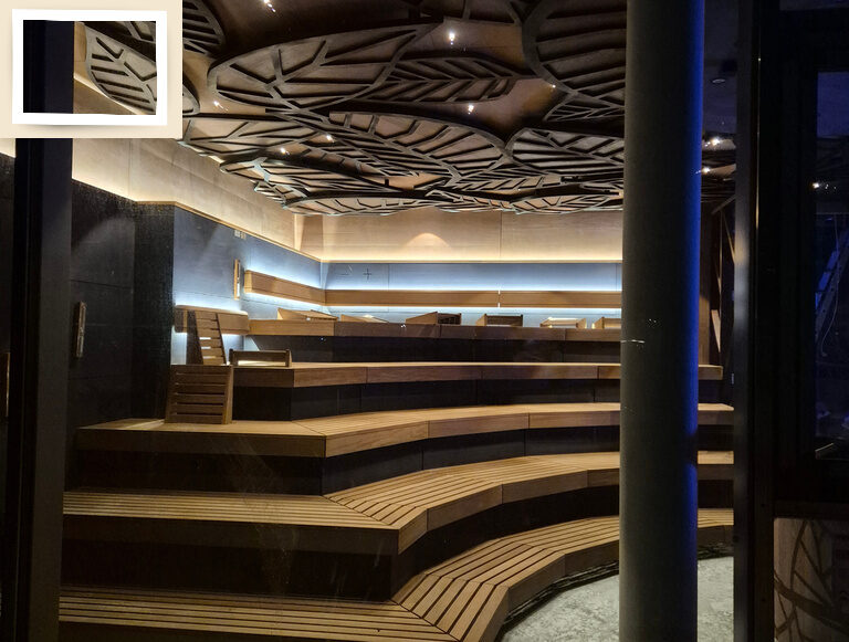 Eingang zu einer Sauna in der Wärmewelt des Wellnesshotels Holzapfel,Bad Füssing.